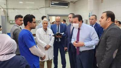خلال جولة مفاجئة.. وزير الصحة يوجه بالتحقيق مع مسئولي مركز صحة أهالينا ومستشفى السلام التخصصي بالقاهرة