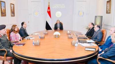 «السيسي» يطلع على مراحل تنفيذ وتطوير مدينة الأثاث  بدمياط 
