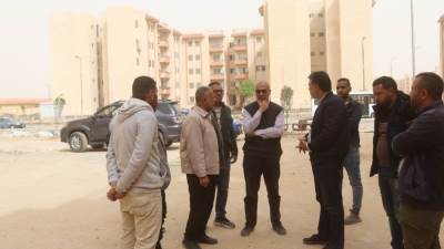 عمران يتفقد مشروعات الاسكان الاجتماعي في العاشر من رمضان