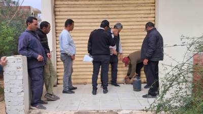 حملات مكبرة بالعاشر  لتنفيذ قرارات غلق وتشميع محال ورفع اشغالات