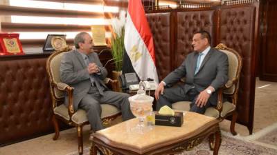 بتكلفة 546 مليون جنيه .. «آمنه» يتابع مع محافظ الإسماعيلية الموقف التنفيذي للخطة الاستثمارية 