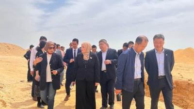 «الإسكان»:وفد صيني يزور مدينة السويس الجديدة للتعرف على  المدينة والإطلاع على فرص الاستثمار