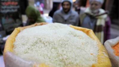 الحكومة تنفي وجود عجز في الكميات المعروضة من الأرز بالأسواق