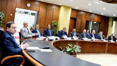 «الملا»: شركات البترول فى مقدمة القطاعات الجاذبة بالبورصة المصرية