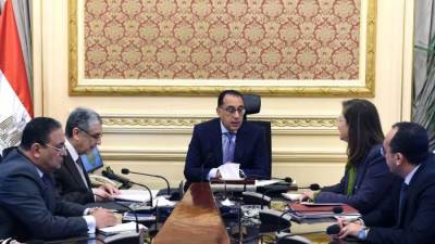 رئيس الوزراء يتابع موقف تنفيذ مذكرات التفاهم التى تم توقيعها لإنتاج الهيدروجين الأخضر