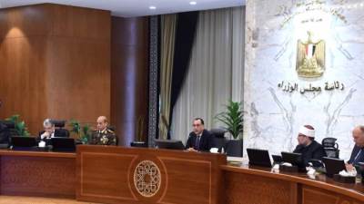 «مدبولى» يوجه بسرعة استلام الموظفين المنتقلين للعمل بالعاصمة الإدارية الجديدة لوحداتهم المخصصة لهم في مدينة بدر