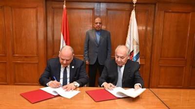 وزير قطاع الأعمال يشهد توقيع مذكرة تفاهم لتطوير شركة النصر لصناعة المواسير           