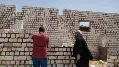 محافظة الجيزة تزيل 12 حاله تعدي بالبناء المخالف علي الأراضي الزراعية بالصف والعياط والبدرشين ومنشاة القناطر 