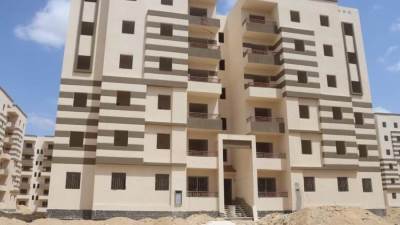 وزير الإسكان يتابع أعمال تنفيذ 276  عمارة بالمبادرة الرئاسية " سكن كل المصريين " بمدينة " العاشر من رمضان