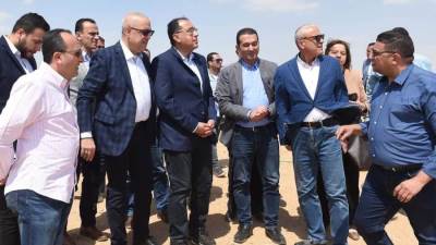 «مدبولي» يتابع الموقف التنفيذي لمشروع عمارات «روضة العبور» بحي "سلام ثانِ"