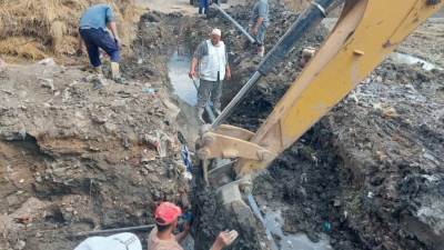 استكمال مشروع الصرف الصحي واصلاح خط مياه شرب دسوق بكفر الشيخ 