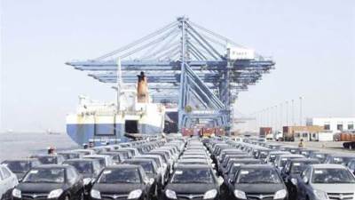 «معيط»:انتهينا من الإفراج عن ١١٠٠ سيارة مستوردة للمصريين بالخارج المستفيدين بالضوابط الميسرة 