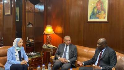 رئيس التنمية الحضرية يعرض على وزير الإسكان الأنجولي التجربة المصرية في القضاء على العشوائيات