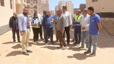 رئيس جهاز  العاشر  يتفقد مواقع وحدات المبادرة الرئاسية «سكن كل المصريين»