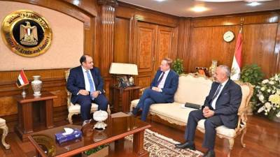 وزير الصناعة يبحث مع مسؤولي شركتين سعوديتين متخصصين في مجال الطاقة  خطط التوسع في السوق المصري