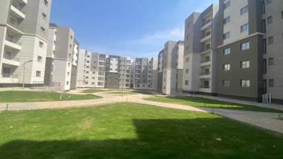 «الإسكان»: تنفيذ اللمسات الأخيرة لوحدات مشروع سكن بديل العشوائيات بمدينة العبور الجديدة