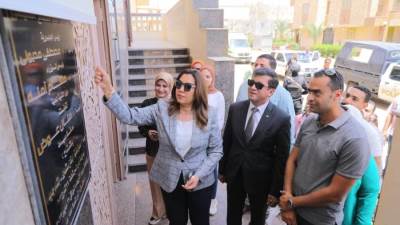 محافظ دمياط تفتتح عمارات الإسكان الاستثمارى برأس البر