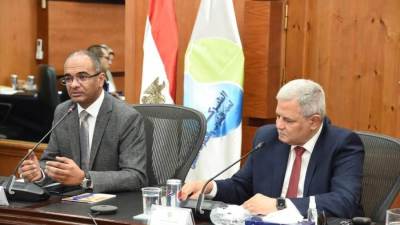 نائب وزير الإسكان يؤكد ضرورة مواصلة الجهود للحفاظ على جودة خدمات المياه والصرف