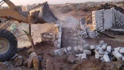 إزالة 45 حالة تعد بالبناء على الأراضي الزراعية وأملاك الدولة بالمنيا