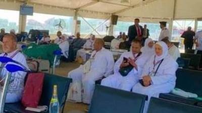 «مصر للطيران» تسير 18 رحلة جوية إلى الأراضي المقدسة