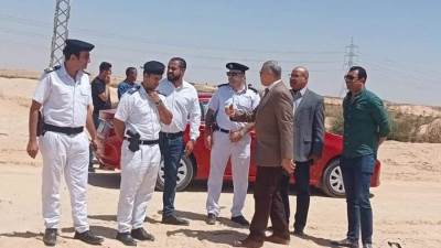 وزير الإسكان يُصدر قراراً بإزالة التعديات عن 10 أفدنة بملوي الجديدة