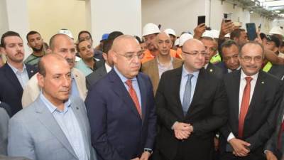 وزير الإسكان ومحافظ بنى سويف يفتتحان مشروع إعادة إنشاء معرض شباب مصر