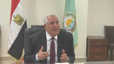 وزير الزراعة يبحث التوسع في إنتاج تقاوى المحاصيل الاستراتيجية بالشراكة مع القطاع الخاص 