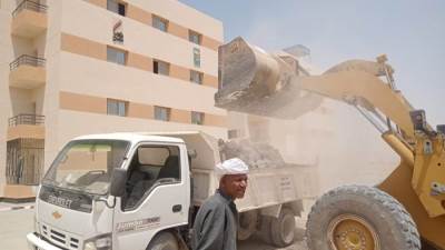 حملات مكثفة لإزالة التعديات والبناء المخالف بمحافظة قنا