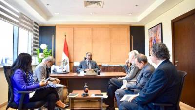 نائب وزير الإسكان  يتابع مع بعثة البنك الدولي الموقف التنفيذي لبرنامج خدمات الصرف الصحي