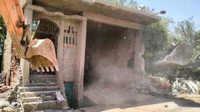 محافظ الجيزة : إزالة 90 حاله تعدي علي أملاك الدولة بالبدرشين