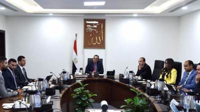 رئيس الوزراء يلتقي مسئولي شركة «انطلاق» لدعم ريادة الأعمال والشركات الناشئة