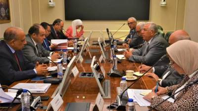 اتفاق وزاري ثلاثي على تشكيل لجنة لبحث تداول القطن خلال  البورصة السلعية