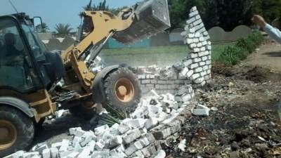 إزالة 1269 حالة تعد على الأراضي الزراعية بالفيوم