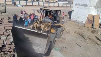 محافظ بورسعيد:الانتهاء من إخلاء سوق منطقه خديجة بحي الضواحي وبدء إزالته تمهيداً لتحويله إلى سوق حضاري