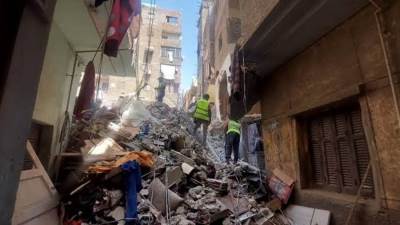 بدء ترميم العقارات المجاورة لمنزل حدائق القبة المنهار شمال القاهرة