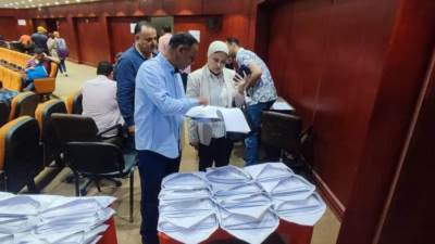 وزير الإسكان يتابع إنهاء إجراءات تسليم وحدات موظفي الدولة المنتقلين إلى العاصمة الإدارية الجديدة