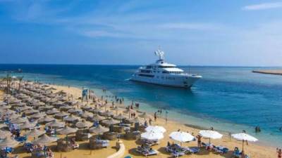 منح السائحين الأجانب الوافدين على متن اليخوت إقامة لمدة 3 شهور