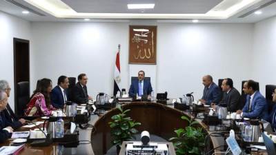 رئيس الوزراء يتابع مستجدات مشروع إنتاج حامض الفوسفوريك بهضبة أبوطرطور بالوادى الجديد 