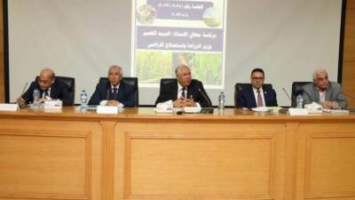 «القصير» يوجه بإعادة تجارب زراعة محاصيل جديدة بسبب التغيرات المناخية