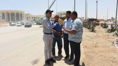 «الغيطى» يواصل جولاته التفقدية لمتابعة مشروعات الطرق والمرافق الجارية بالقاهرة الجديدة 
