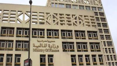 «المالية» تسمح للمتقدمين لمبادرة «سيارات المصريين بالخارج» بإنهاء التحويل البنكي من الخارج خلال شهر