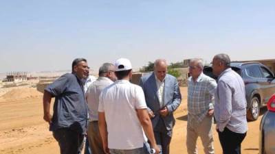 مسئولو الإسكان يتفقدون مشروعات الطرق بالعبور الجديدة ضمن خطة توفيق أوضاع الأراضي المضافة للمدينة