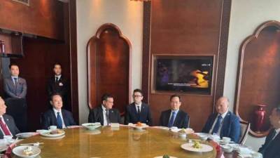 وزير التنمية المحلية يدعو الشركات والمستثمرين الصينيين للاستفادة من الفرص التى يتمتع بها السوق المصرى