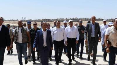 رئيس الوزراء يتفقد أعمال تطوير الخدمات بمنطقة الأهرامات