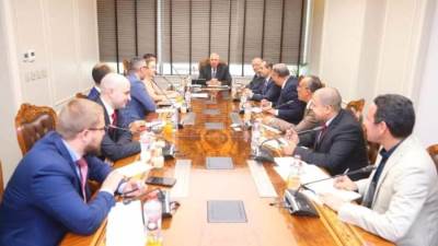 وزير الزراعة يبحث مع شركات روسية كبرى فرص التعاون في مجال المعدات الزراعية