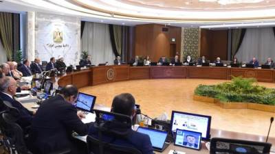 تيسيرات جديدة للمصريين بالخارج .. ننشر أهم قرارات مجلس الوزراء اليوم الخميس