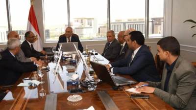 وزير الإسكان:الصناعة المصرية لديها فرصة ذهبية للمنافسة بقوة فى إنتاج المكونات المستخدمة في تنفيذ مشروعات المياه والصرف