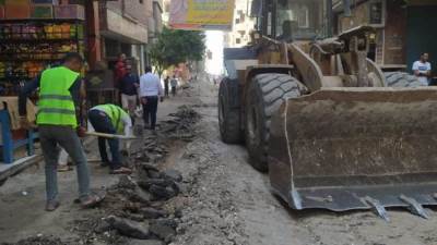 محافظ الجيزة:بدء أعمال رصف وتطوير الطريق الأبيض بحى العجوزة بالتعاون مع جهاز تنمية المشروعات والوكالة الفرنسية