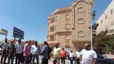 استكمال أعمال التطوير ورفع الكفاءة الجارية للطرق  بمدينة العبور