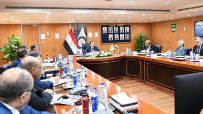 «البترول»:توصيل الغاز الطبيعي لـ1.8 مليون وحدة سكنية بالصعيد